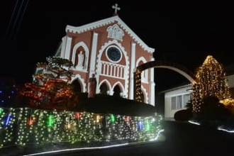 長崎・平戸のカトリック宝亀教会でイルミネーション　1月9日まで