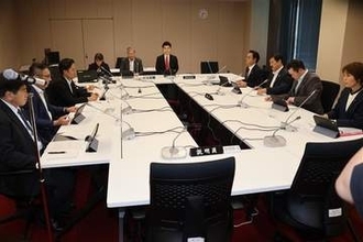 自民3市議「除名」　懲罰委可決、百条委妨害で　八代市汚職