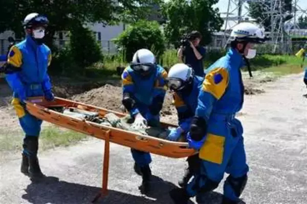 佐賀県警が災害警備訓練　救助手順など再確認　梅雨入り前に佐賀市で