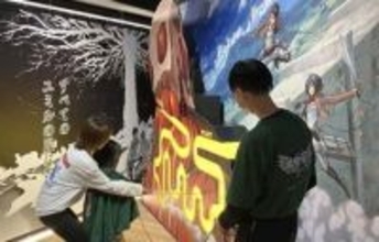 「進撃の巨人カフェ」うなじを切り裂けるか？　ミニゲーム登場、大分・日田市