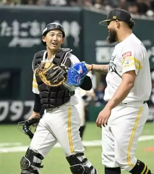ソフトバンクホークス山本祐は移籍即スタメン　「いい経験できた」