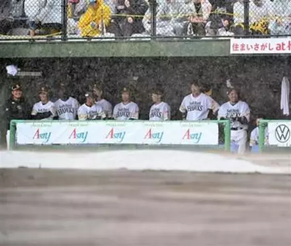 ソフトバンクホークス、鹿児島開催は雨天ノーゲーム　小久保監督、前田悠の次戦に「期待」