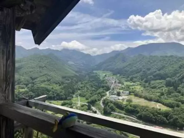 仙台駅から〝たった1時間〟目を疑う絶景に「山寺は参道歩いてるだけでも癒される」「景色最高すぎますね」