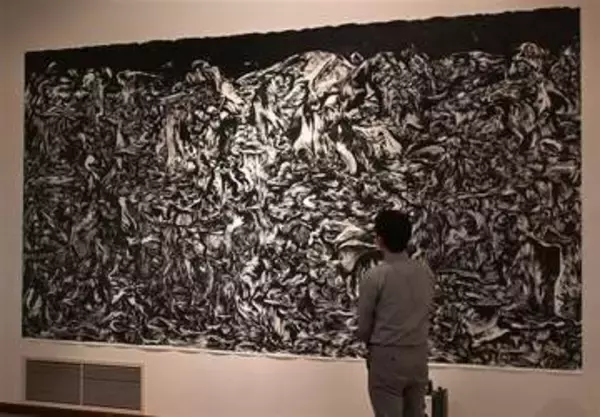 陶芸と絵画交わる世界　地元出身篠﨑さん、柴田さん若手2人展　福岡・直方谷尾美術館