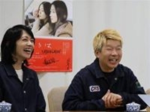 ［長崎県］「長崎人の温かさ　映画で」　オール県内ロケ「いろは」完成　横尾監督、遠藤さん　雲仙市に報告　5月8日から佐世保、長崎市で先行上映