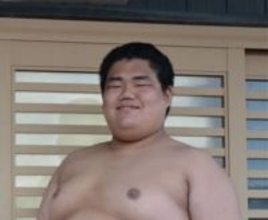 ［長崎県］念願の大相撲　夢への一歩　立浪部屋に入門した北松農高生　中里昌暉さん（18）