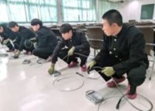 ［大分県］イノシシ模擬猟に挑戦　日田林工高生害獣駆除学ぶ　地元の猟友会長や県職員が特別授業　くくりわな設置体験も