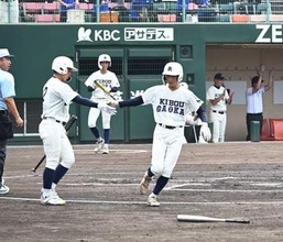 高校野球福岡大会　希望が丘が福岡大大濠を破り4強（7月21日の試合）