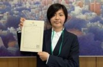 ［長崎県］「島の魅力、温かさ伝えたい」　東京出身の安藤さん、佐世保市高島に着任　「地域おこし隊員」発信や盛り上げ