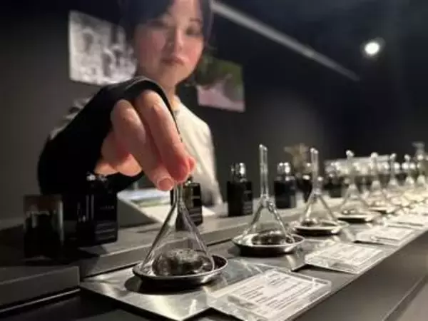 天然の香り30種類…精油蒸留所でかぎ比べ〈映える港町　佐賀・呼子⑤〉