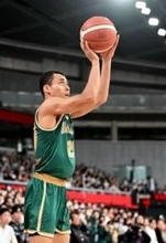 【全国高校バスケ】4強進出の福岡第一、努力家シューターが終盤勝利引き寄せる