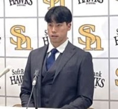 ソフトバンクホークス尾形、1300万円増の年俸2700万円で契約更改
