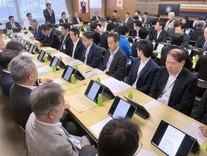 給付付き税額控除の2027年秋先行案、事務負担「また地方に」　自治体側に抵抗感