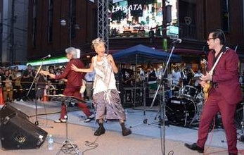 福岡市で中洲ジャズ開幕　歓楽街に響くサックス、トランペット　9月13日まで