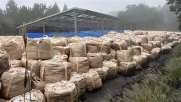 大量の堆肥を野積み、熊本県が業者を指導