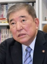 石破前首相、高市首相の非核三原則見直しに否定的「核持ち込みは意味見いだせず」　台湾有事答弁にも苦言