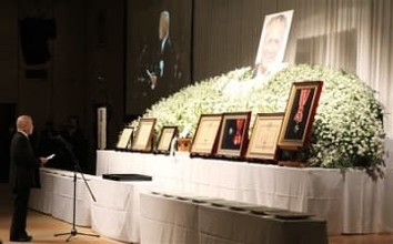 大分市で村山富市さんお別れの会　「春風のような政治家」「大いなる大衆」元全日本自治団体労働組合書記長・佐藤晴男さん追悼の辞