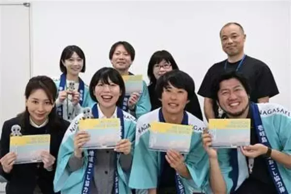 移住者目線で島の魅力紹介　長崎・壱岐市の協力隊8人、ガイドブック制作