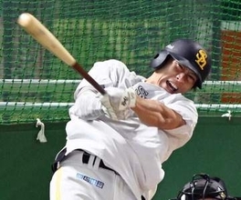 ソフトバンクホークス柳田、首痛は「大丈夫です」　2日連続で別メニュー調整