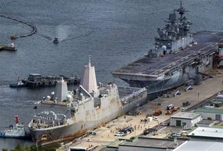 ［長崎県］佐世保の揚陸艦全て帰港