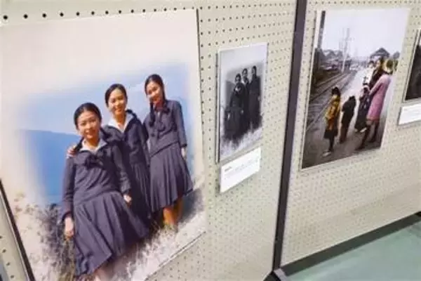 ［長崎県］被爆前の日常カラーで継承　長崎東高生がAI活用写真集　国連本部に寄贈「自分事に考えて」