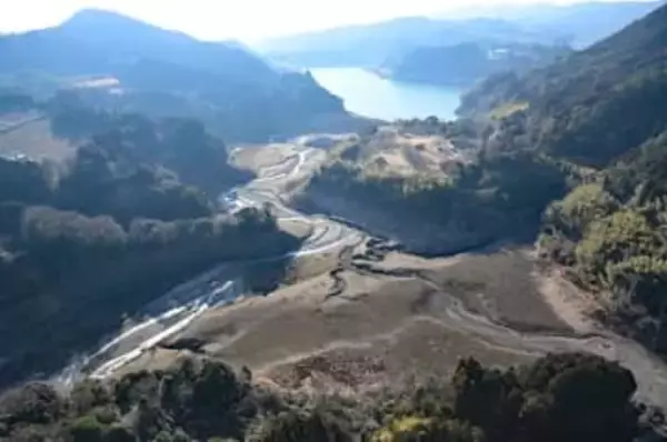 「水不足」福岡都市圏で深刻…降水量は過去50年で最低　筑後川水系のダムでは湖底が露出
