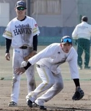 【春季キャンプ】ソフトバンクホークス高橋が二塁に挑戦　小久保監督「初めてとは思えない動き」