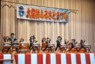 ［長崎県］園児　太鼓たたいて踊って　平戸の保育所　的山大島に初遠征