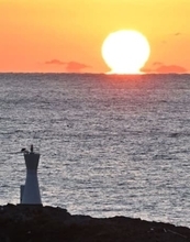 冬の風物詩だるま夕日　長崎・壱岐市西岸で観測