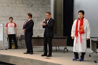 「棚橋メソッド」を官僚に注入　「心の筋肉痛をプラスに転換」、国交事務官とタッグ