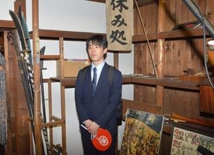 藤井聡太名人、嘉穂劇場での対局「おもしろいかも」　福岡・飯塚市を観光