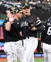 ソフトバンクホークス「こどもの日」10連勝　上茶谷がピンチに好救援
