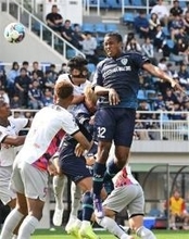 アビスパ福岡、後半追い付きPK戦制す　19歳のサニブラウンが値千金の同点弾