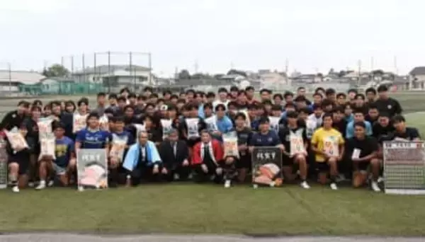 ［佐賀県］花園出場の佐賀工に県産米と佐賀牛贈呈　JAグループ佐賀