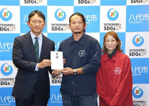 熊本・八代のイ草農家に875万円寄付　記録的大雨被災でCF支援　「日本の畳文化残して」善意集まる