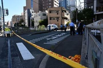 福岡市・平尾1丁目の原吉橋でひき逃げか　女性が頭から血を流し死亡