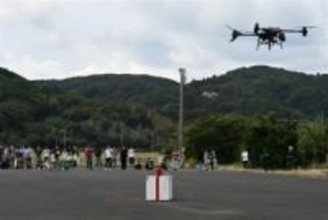 ［長崎県］伝統文化と先端技術に触れる　壱岐で「しまのみらい博」　ドローンの搬入デモに歓声も