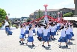 福岡女学院中学・高校で初夏告げる「メイポールダンス」