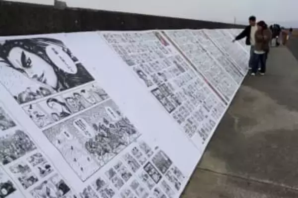 佐賀市の防波堤が県出身・原泰久さんのキングダム「読破堤」に　300メートルに1～77巻全ページ
