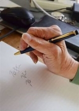 【投票したいけど㊦】記載台ぐらつく、声をかけにくい…　障害者にはいくつもの壁　「合理的配慮」が必要