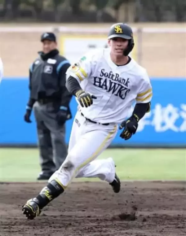 【春季キャンプ】ソフトバンクホークス高橋〝強烈〟三塁打　開幕1軍へ「1年目から勝負」