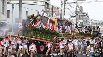 ［佐賀県］【動画】勇壮な鳥栖山笠　夏本番　「総がぶり」　独の友好都市市長も参加