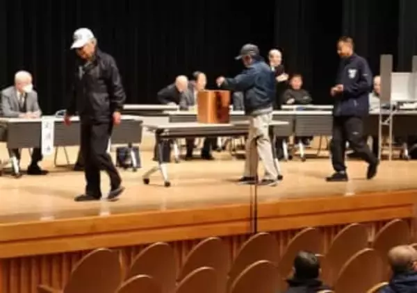 ［熊本県］球磨川漁協が臨時総会　「補償金配分委」設置案可決　組合長「年内に最終決定」