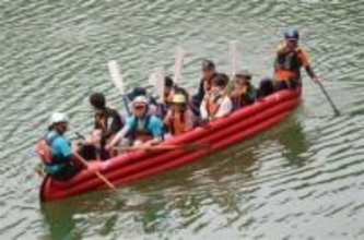 上椎葉ダム　湖底の集落思う遊覧ボート【椎葉だより　九州背梁山地から3】