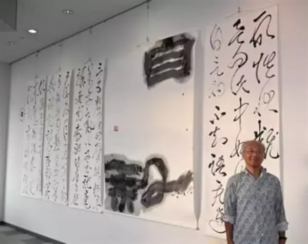 佐賀・鳥栖市の書家・坂本昂堂さんが個展、臨書や墨象50点