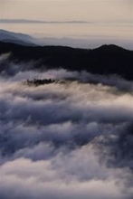 ［佐賀県］佐賀の絶景写真　入賞15点　最優秀賞は「八幡岳／朝の雲海」　フォトコンテスト　市内で展示はじまる