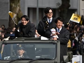 ソフトバンクホークス、宮崎でパレード　6年ぶり、4万人超が声援