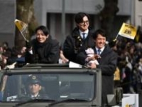 ソフトバンクホークス、宮崎でパレード　6年ぶり、4万人超が声援