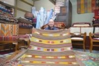 ［長崎県］佐賀関支援へキリム展　諫早市で展示販売会