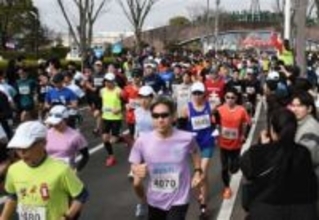 福岡・小郡市で4400人健脚競う　ハーフマラソンなど3コース